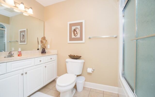 Phoenix West 1001 Apartment 4