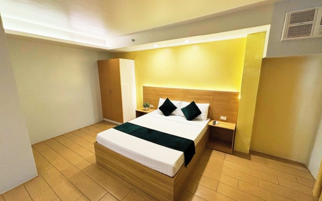 Foura Suites Makati