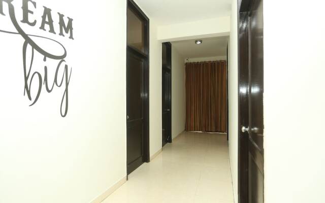 OYO 12477 DLF Phase 2