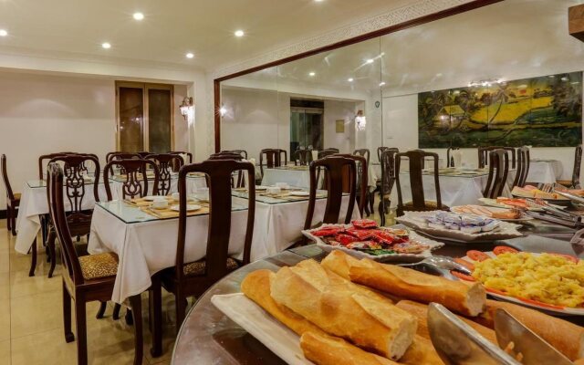 Hanoi Little Town Hotel