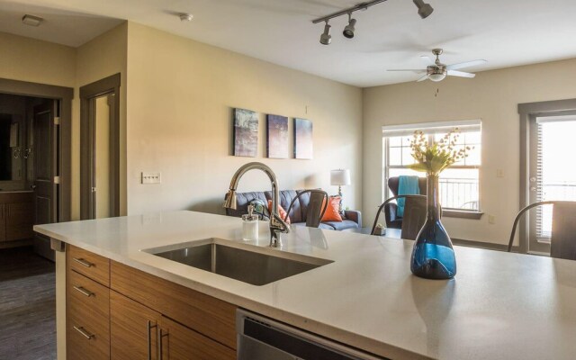 FRONTDESK Cedar Flats Apts Uptown Charlotte