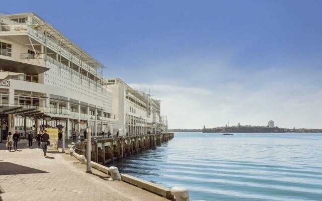 Luxury 3BR Waterfront Penthouse