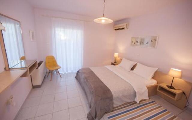 Apartments Vravrona