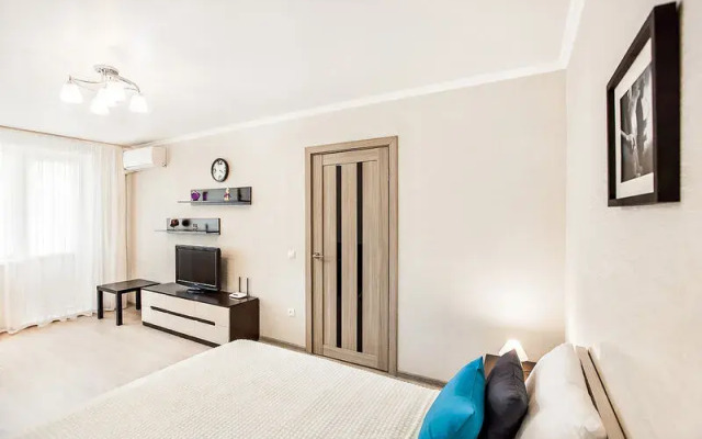 Сутки Лайф на бульваре Космонавтов, 15