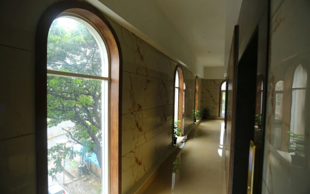 Majestic Suites - A Boutique Hotel