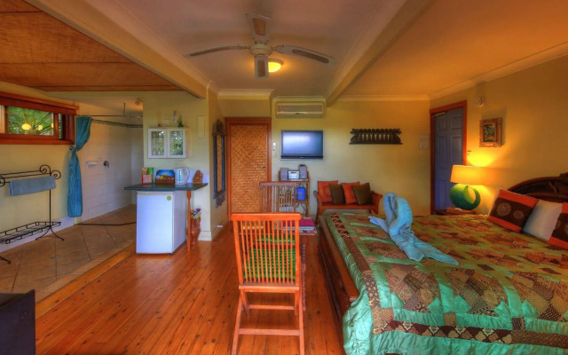 Maleny Tropical Retreat Balinese B&B
