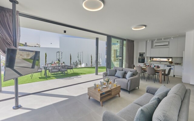 Protaras Elite Pearl Villa Ep4b