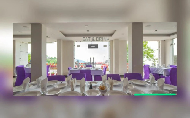 Dal Lake Resort