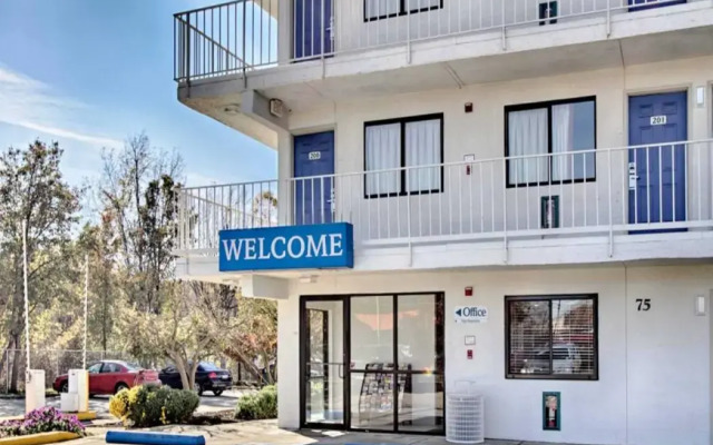 Motel 6 Capitol Heights, MD - Washington