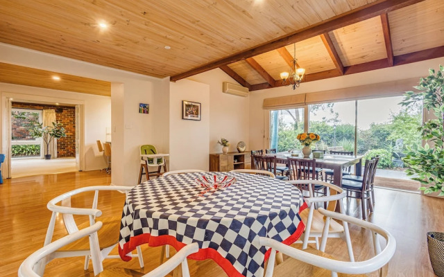 StayAU Stunning Villa near Wildlife Park