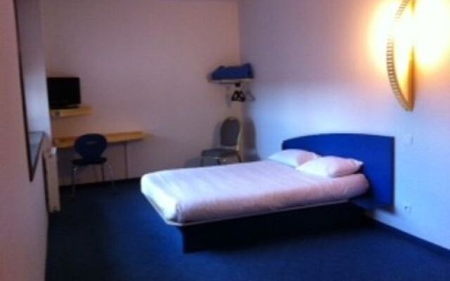 Отель Kyriad Direct Montauban Centre