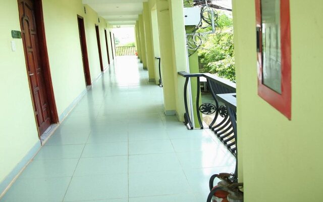 Truc Xanh Hotel