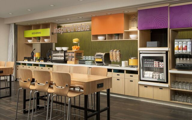 Home2 Suites by Hilton Clovis Fresno Airport