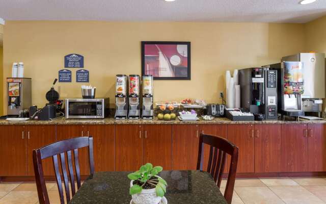 Microtel Inn & Suites by Wyndham Hillsborough