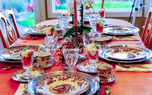 Sea Mist Waterfront Inn