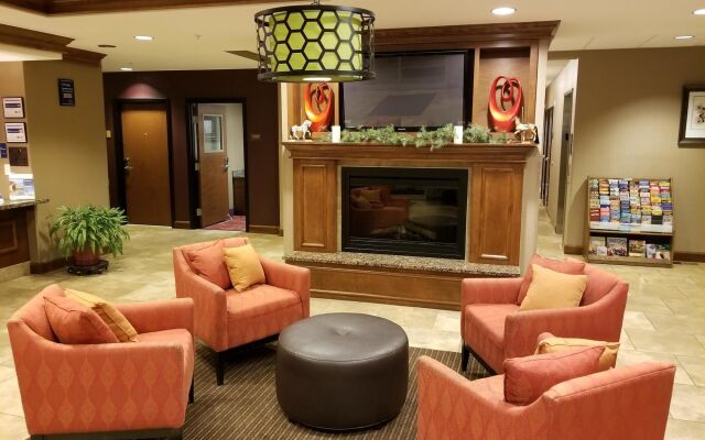 Best Western Plus Carousel Inn & Suites