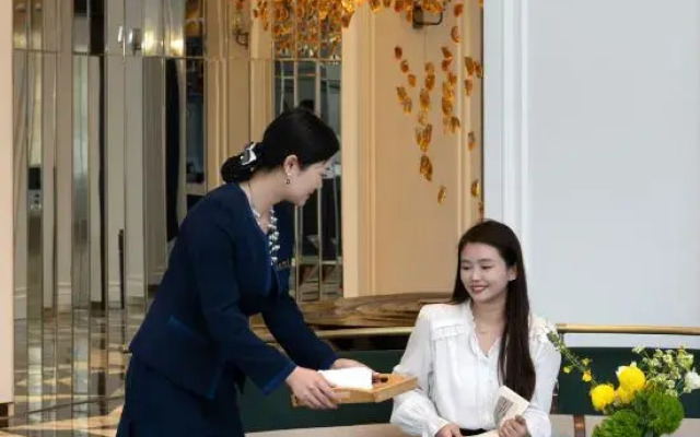 Yunfu Xinxing XANA Deluxe Hotel