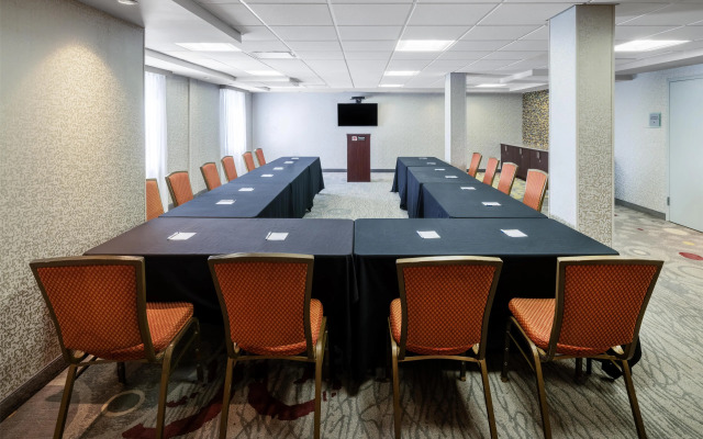 Best Western Premier NYC Gateway Hotel