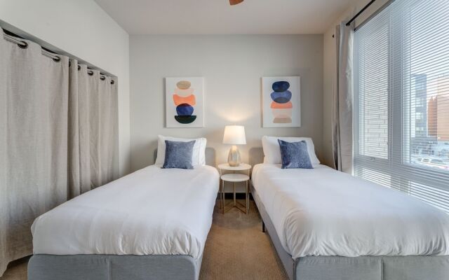 Milwaukee Beautiful Family 2BD 2BA Downtown Apartment