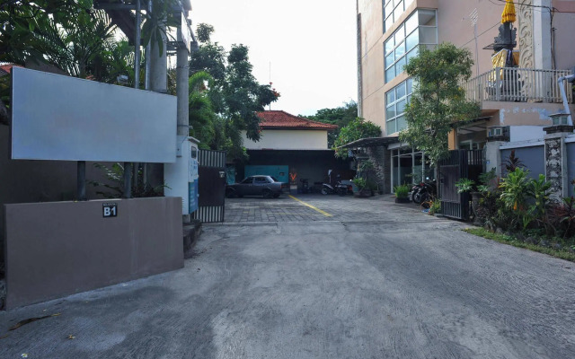 Airy Renon Bajra Sandhi Puputan Dua Denpasar Bali