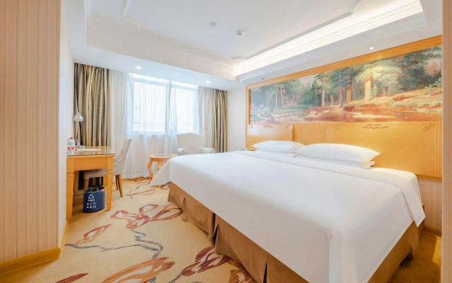 Vienna Hotel ( Guanlanhu Station Shanshui Tianyuan) – Guest Rooms – Shenzhen