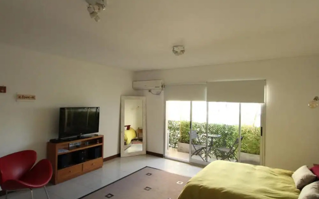 Departamento Jorge Luis Borges 9