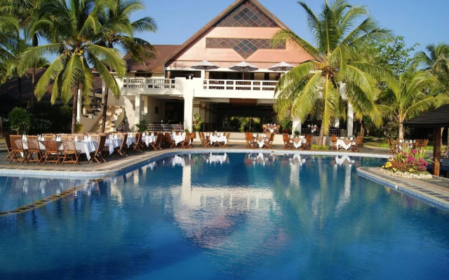 Sunny Paradise Resort
