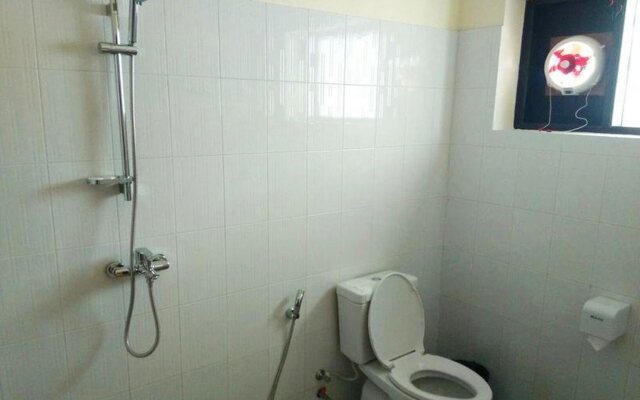 Central Hotel Ngwe Saung