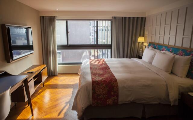Red Dot Hotel