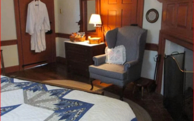 1786 The Limestone Inn Bed & Breakfast
