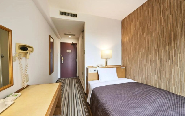 Urayasu Sun Hotel – Guest Rooms – Urayasu
