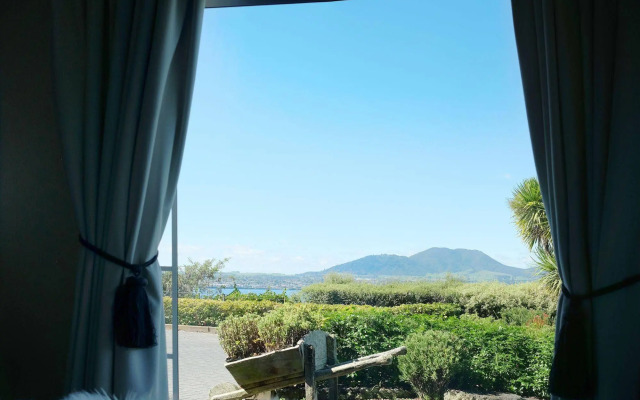 Tauhara Sunrise Lodge