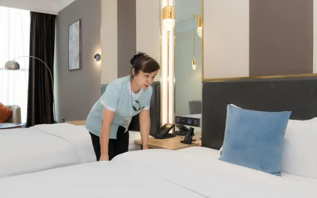 Rezen Select Coefon Urumqi Convention and Exhibition Center