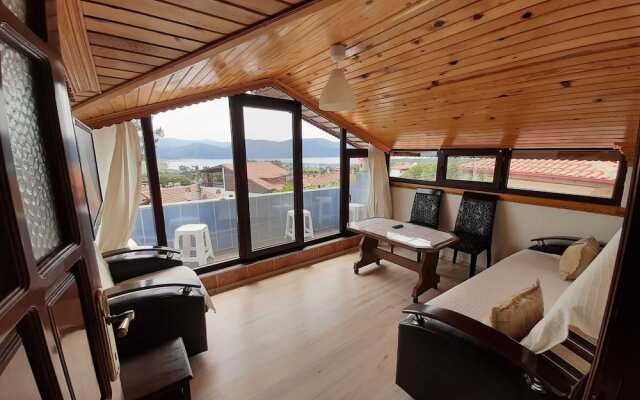 Moonhouse Apartments