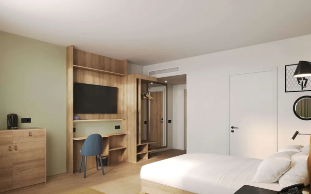Hampton By Hilton Paris Charles De Gaulle Airport