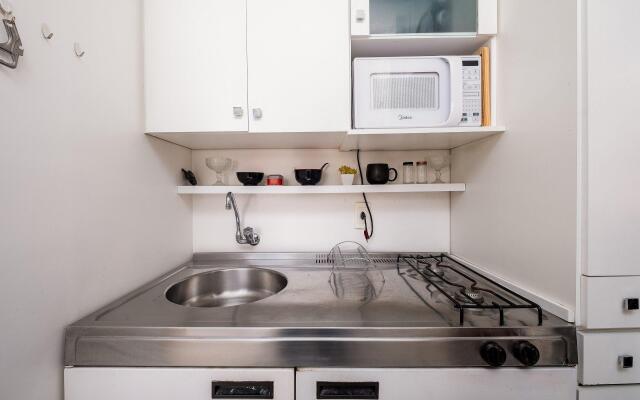 Lindo apto no centro Florianópolis RBH806