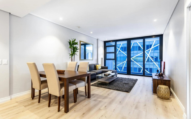 Luxuriuous 1 Bedroom in 16 on Bree