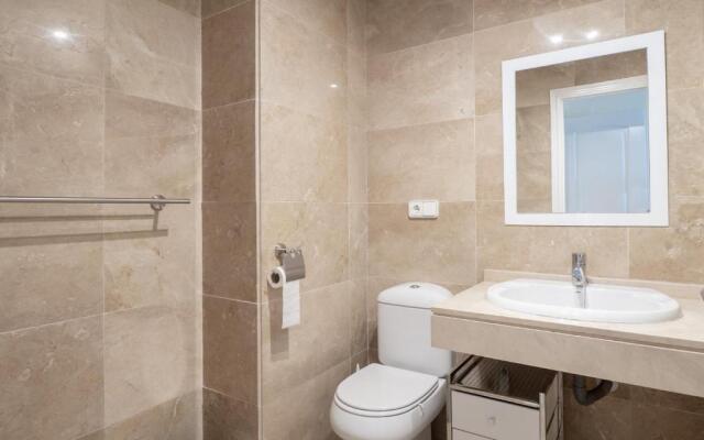 2284-Apt with Big Terrace with Sea View