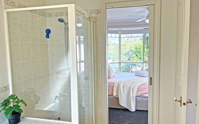 Exquisite 2BR Staycation Ringwood
