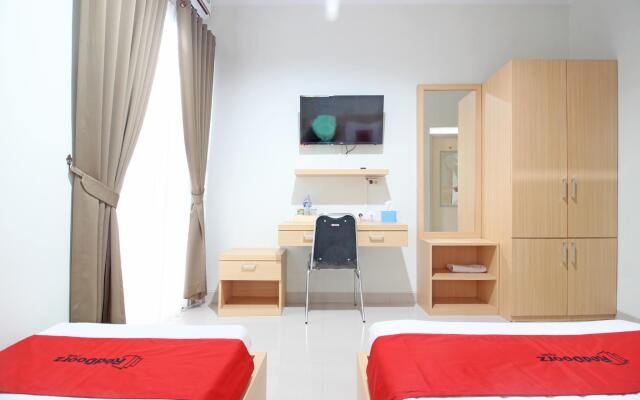 RedDoorz near AMIKOM Yogyakarta