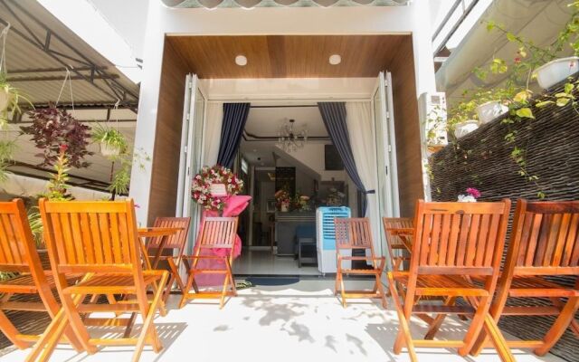 Lagoon Homestay