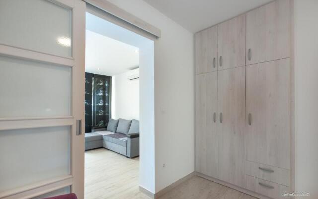 Ultima Apartments