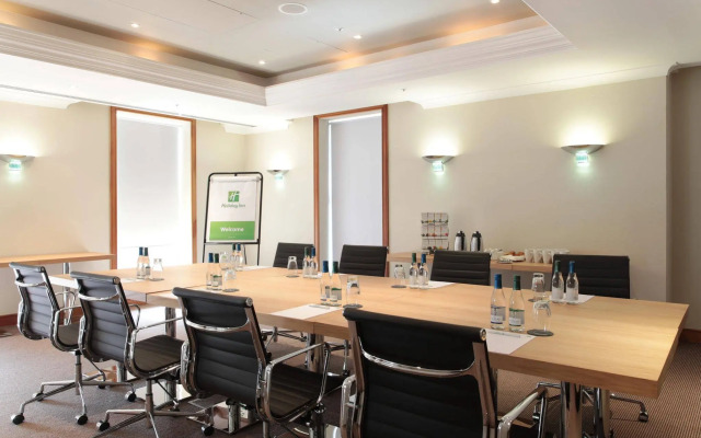 Отель B&B Hotel London Heathrow