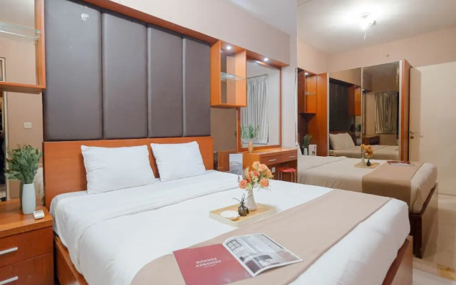 Modern 2BR Apartment for 4 Pax at Springlake Summarecon