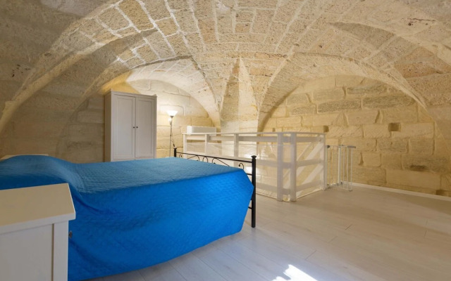2102 Casa Leccese by Barbarhouse