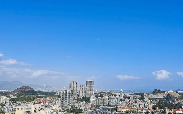 Vienna International Hotel (Huizhou Daya Bay Coastal Park Branch)