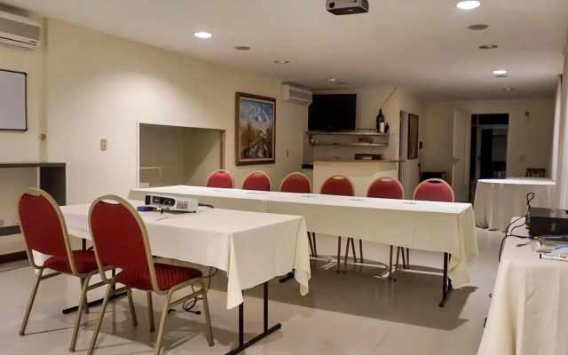 Condor Suites