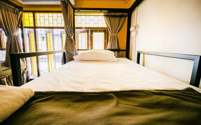 OYO Sleep Soundly - Adults Only