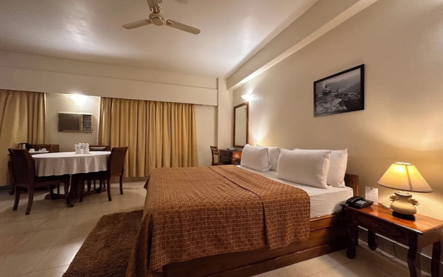 lhaki Hotel