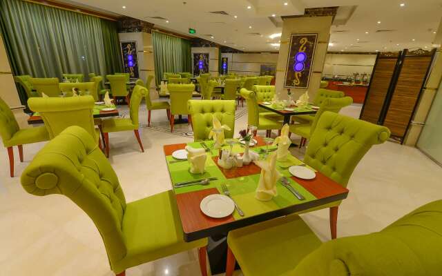 Crown Town Hotel